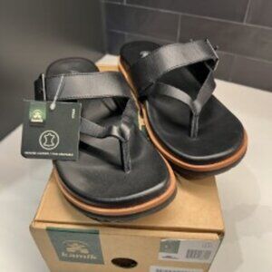 Kamik Sadie Flip Size 8 in Black